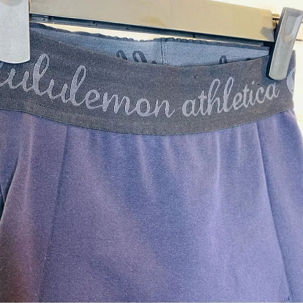 Lululemon Seamless Compression Tight Leggings Size 0/2 Midnight Blue Color